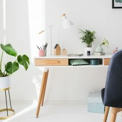 Mørteens Schreibtisch Lewin - Eiche teilmassiv - Weiß / Eiche -Möbel Verkäufe 2024 1000008545 190618 10011500005 GALLERYIMAGES P000000001000008545