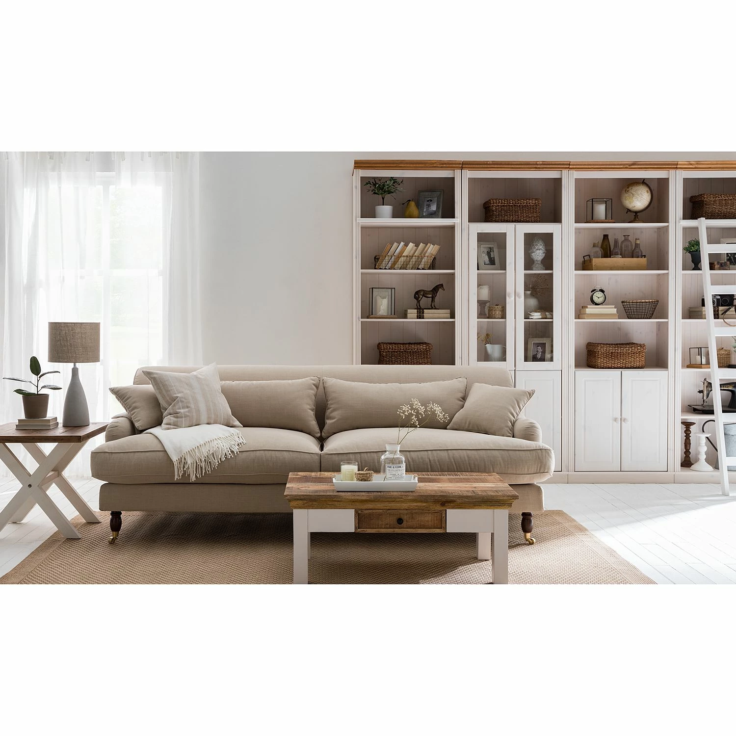 Maison Belfort Bücherwand Lillehammer IV - Kiefer massiv - Kiefer Weiß / Kiefer Honig 5 Maison Belfort Bücherwand Lillehammer IV - Kiefer massiv - Kiefer Weiß / Kiefer Honig – Bild 3