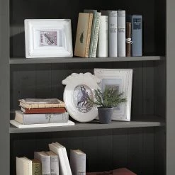 Maison Belfort Regal Bergen III - Kiefer Grau / Kiefer Laugenfarbig 10 Maison Belfort Regal Bergen III - Kiefer Grau / Kiefer Laugenfarbig -Möbel Verkäufe 2024 1000104440 211122 08321701089 DETAILS P000000001000104440