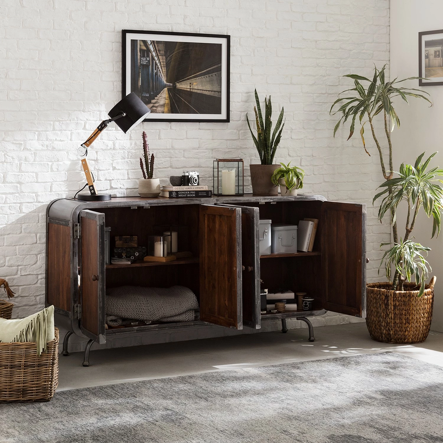 Ars manufacti Sideboard Wharton II - Akazie teilmassiv / Stahl 5 Ars manufacti Sideboard Wharton II - Akazie teilmassiv / Stahl – Bild 3