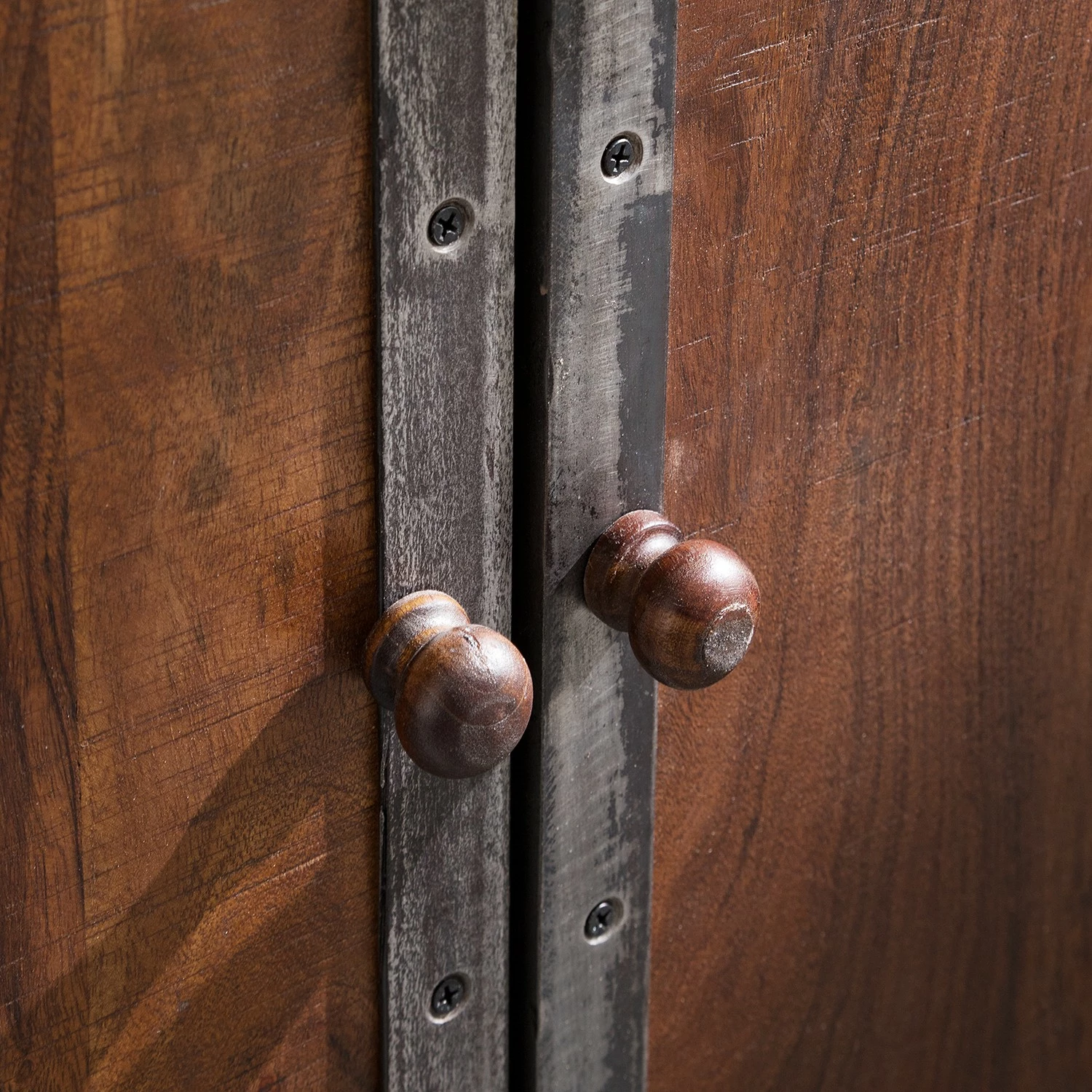 Ars manufacti Sideboard Wharton II - Akazie teilmassiv / Stahl 11 Ars manufacti Sideboard Wharton II - Akazie teilmassiv / Stahl – Bild 9