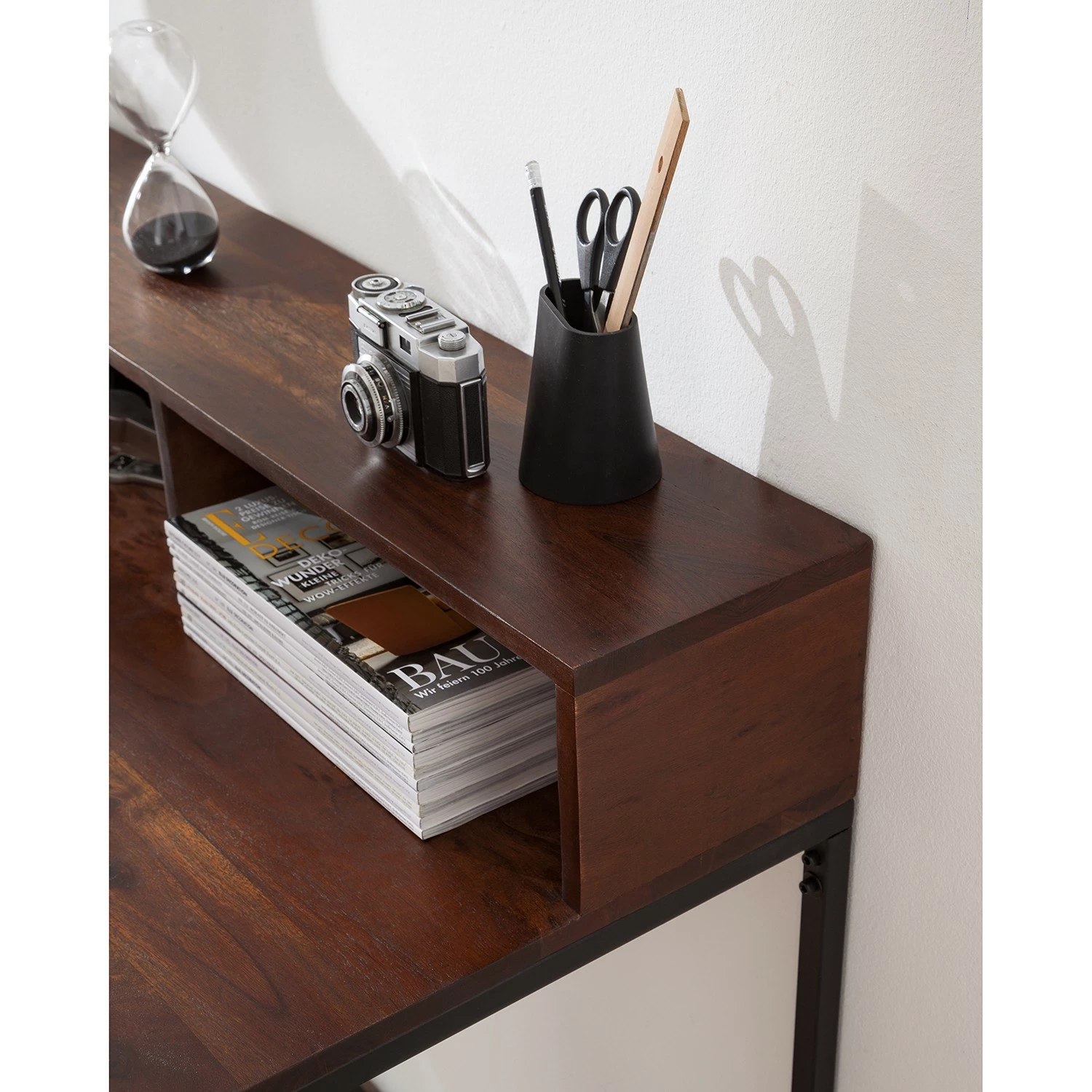 Ars manufacti Schreibtisch Woodson I - Akazie massiv / Eisen - Akazie Braun 8 Ars manufacti Schreibtisch Woodson I - Akazie massiv / Eisen - Akazie Braun – Bild 6