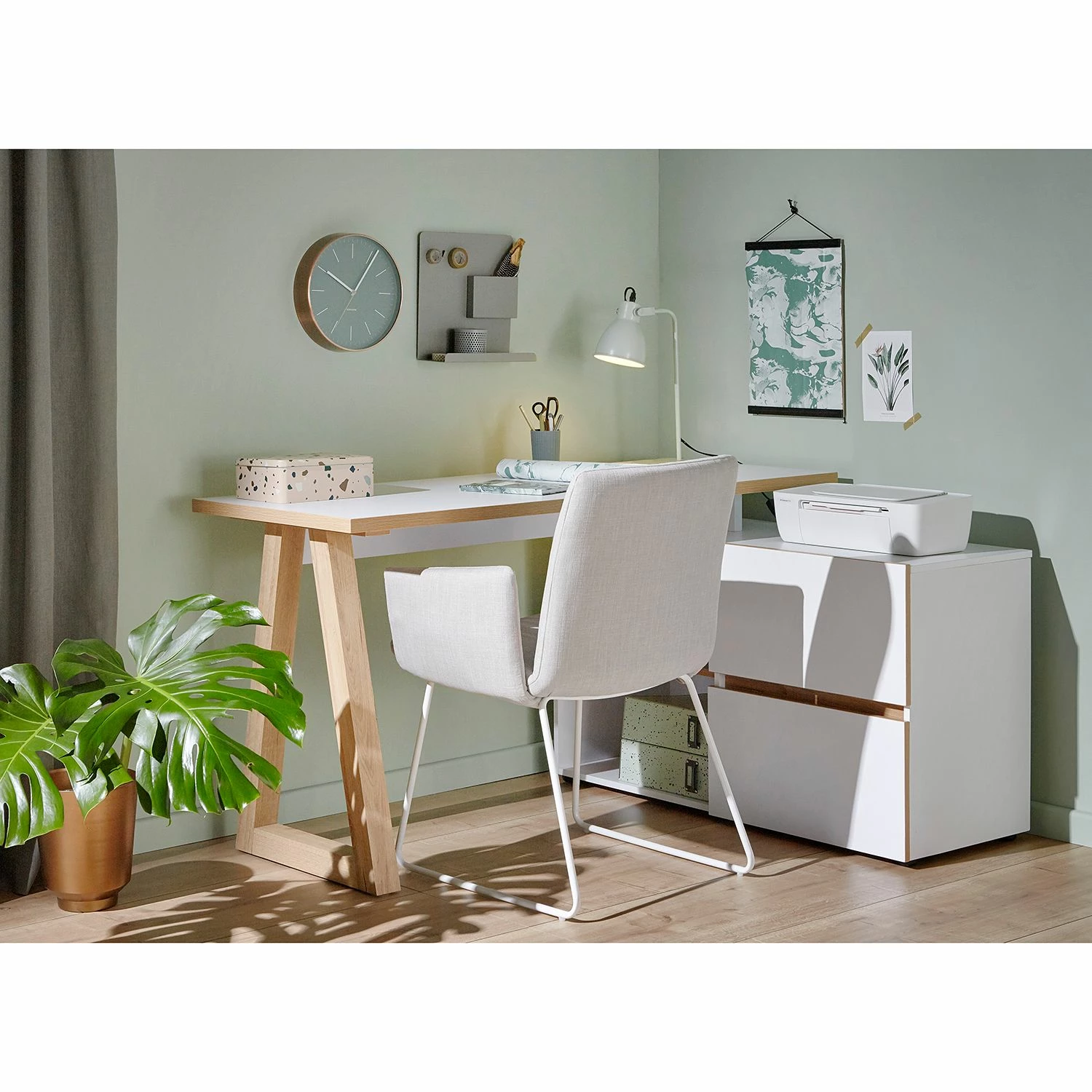 Jahnke Schreibtisch CLUB C 145 E - Weiß / Kerneiche Dekor 4 Jahnke Schreibtisch CLUB C 145 E - Weiß / Kerneiche Dekor – Bild 2