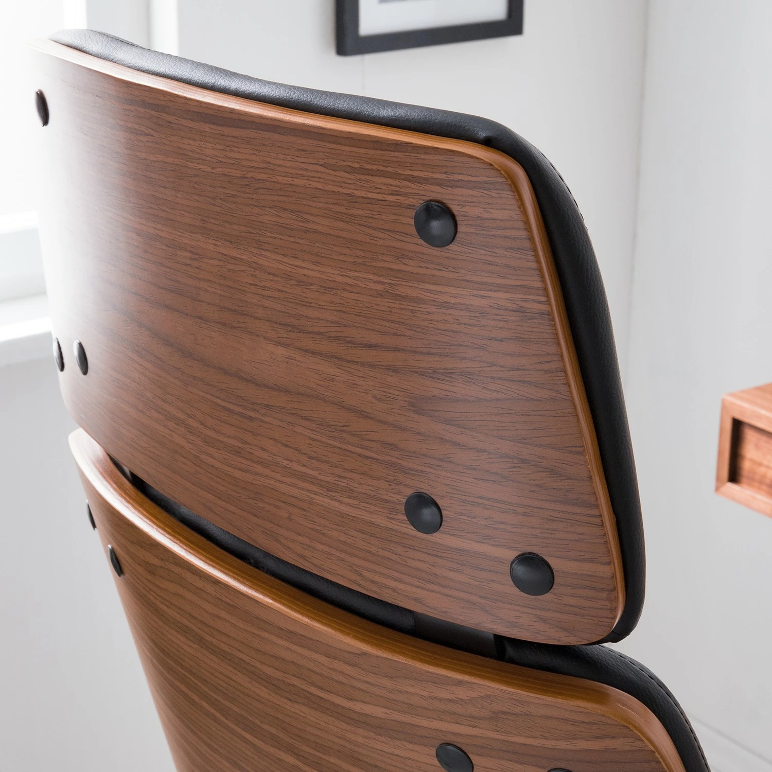 Studio Copenhagen Chefsessel Zevia - Schwarz / Walnuss 4 Studio Copenhagen Chefsessel Zevia - Schwarz / Walnuss – Bild 2