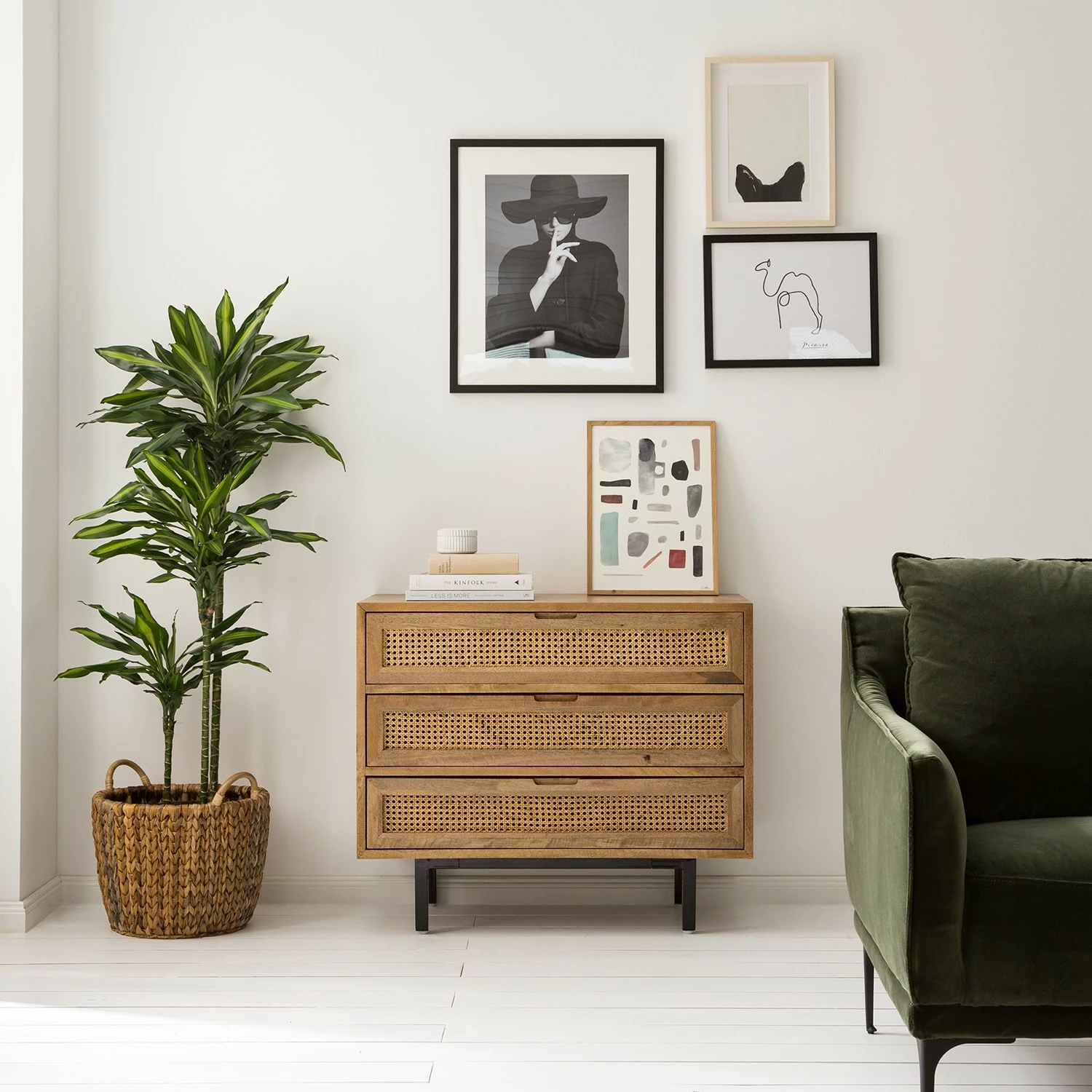 Ars manufacti Kommode Vina I - Mango massiv / Wiener Geflecht - Mango / Schwarz 4 Ars manufacti Kommode Vina I - Mango massiv / Wiener Geflecht - Mango / Schwarz – Bild 2