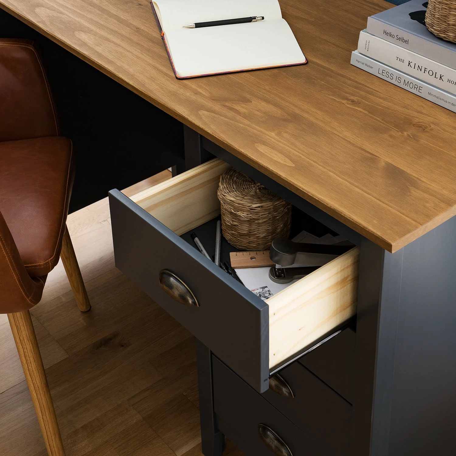 Maison Belfort Schreibtisch Rivery - Kiefer massiv - Anthrazit 12 Maison Belfort Schreibtisch Rivery - Kiefer massiv - Anthrazit – Bild 10