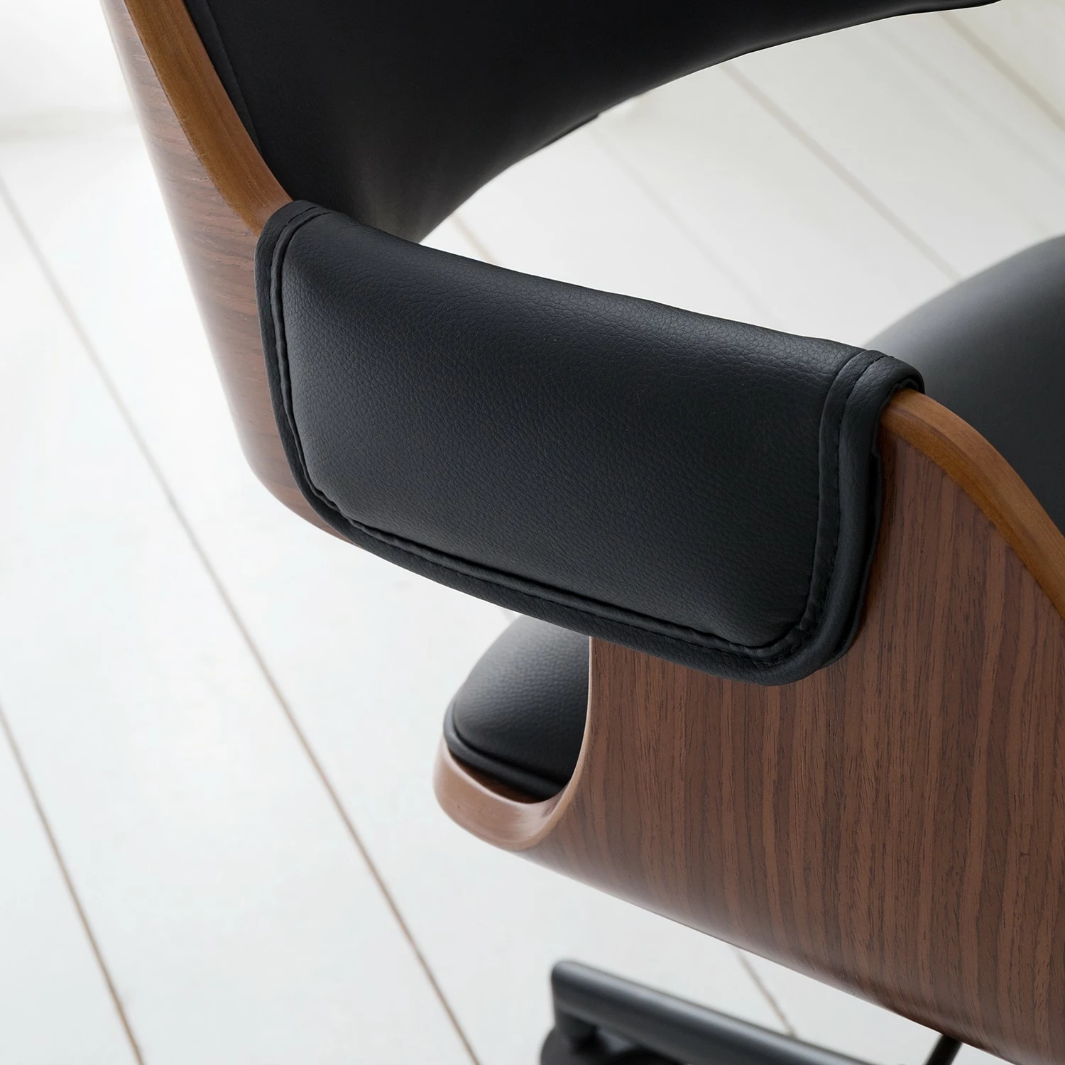 Mørteens Bürostuhl Luumaki - Kunstleder - Schwarz / Walnuss 17 Mørteens Bürostuhl Luumaki - Kunstleder - Schwarz / Walnuss – Bild 15