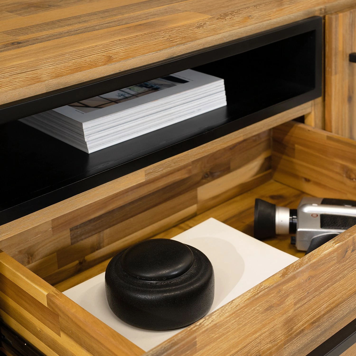 Ars manufacti Sideboard Urban Industry I - Akazie teilmassiv / Metall - Akazie / Schwarz 22 Ars manufacti Sideboard Urban Industry I - Akazie teilmassiv / Metall - Akazie / Schwarz – Bild 20