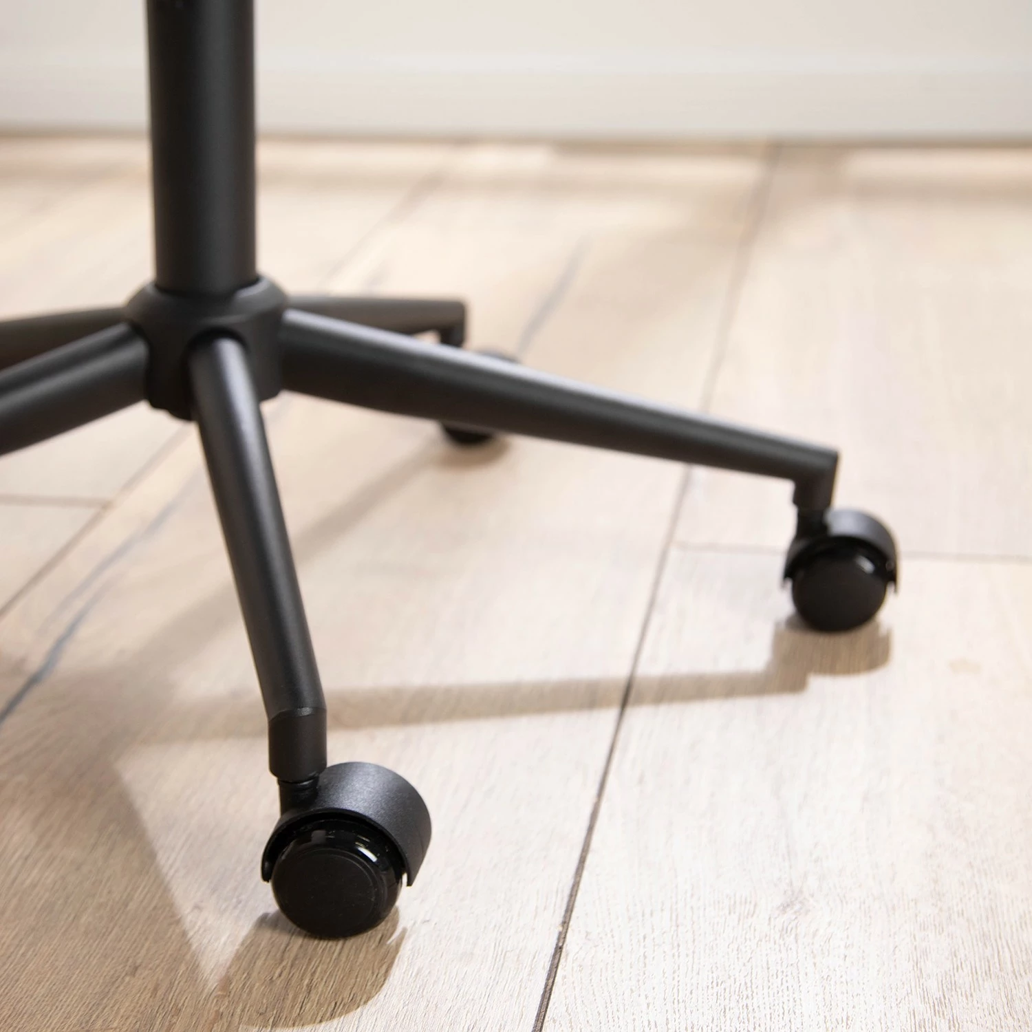 Furnitive Bürostuhl Orlu I - Microfaser / Eisen - Vintage Taupe / Schwarz 20 Furnitive Bürostuhl Orlu I - Microfaser / Eisen - Vintage Taupe / Schwarz – Bild 18