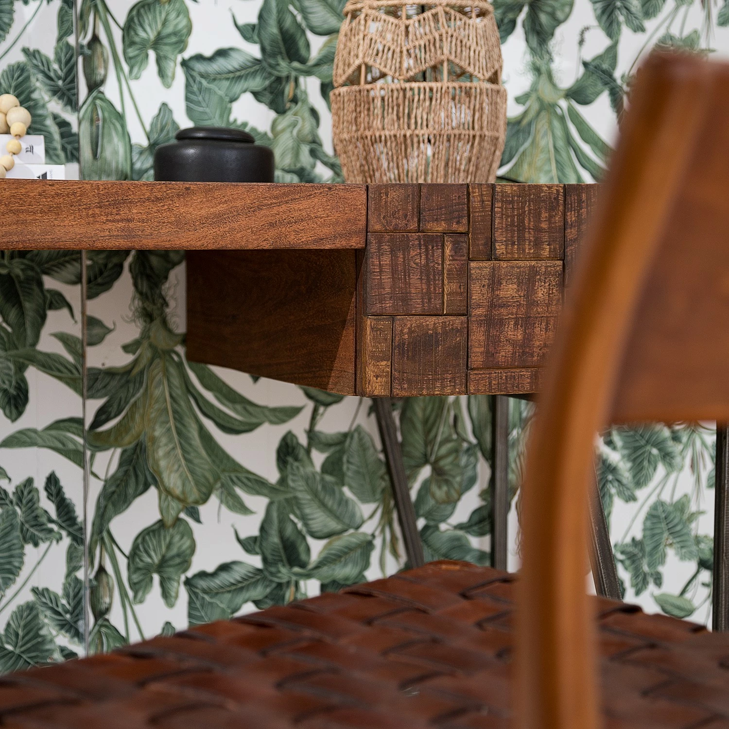 Wolf-Möbel Schreibtisch Bubry - Akazie massiv / Eisen - Akazie / Anthrazit 14 Wolf-Möbel Schreibtisch Bubry - Akazie massiv / Eisen - Akazie / Anthrazit – Bild 12