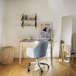 Mørteens Schreibtisch Chassy - Esche Furnier / Gummibaum massiv - Kernesche 10 Mørteens Schreibtisch Chassy - Esche Furnier / Gummibaum massiv - Kernesche -Möbel Verkäufe 2024 1000274887 210623 13373500011 MOOD DETAILS P000000001000274887 mood