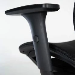 Fredriks Bürostuhl Sanda - Mesh / Kunststoff - Schwarz 27 Fredriks Bürostuhl Sanda - Mesh / Kunststoff - Schwarz -Möbel Verkäufe 2024 1000310648 220819 039 DETAILS P000000001000310648