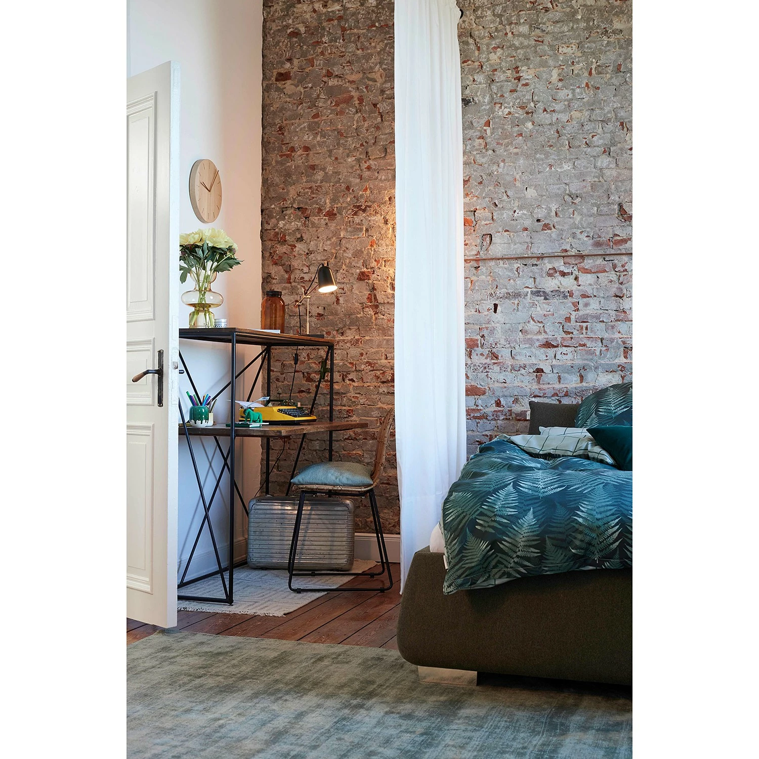 Tom Tailor Schreibtisch-Kombination Piketon I - Mango massiv / Aluminium - Mango / Schwarz 4 Tom Tailor Schreibtisch-Kombination Piketon I - Mango massiv / Aluminium - Mango / Schwarz – Bild 2