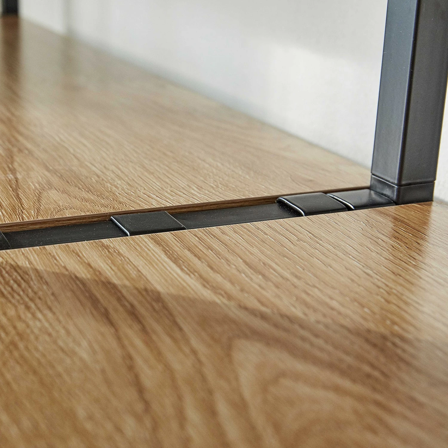 Red Living Regal Ruoms IV - Akazie Dekor / Schwarz 6 Red Living Regal Ruoms IV - Akazie Dekor / Schwarz – Bild 4