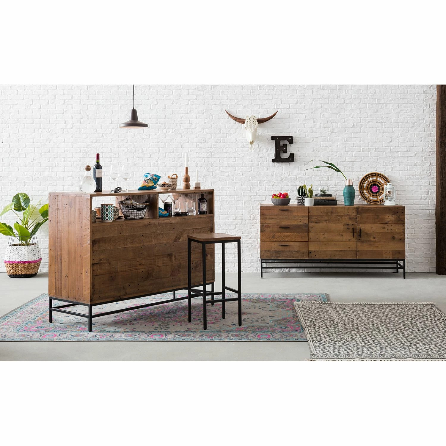 Ars manufacti Sideboard Grasby - Altholz Pinie / Metall - Pinie Dunkel / Schwarz 4 Ars manufacti Sideboard Grasby - Altholz Pinie / Metall - Pinie Dunkel / Schwarz – Bild 2